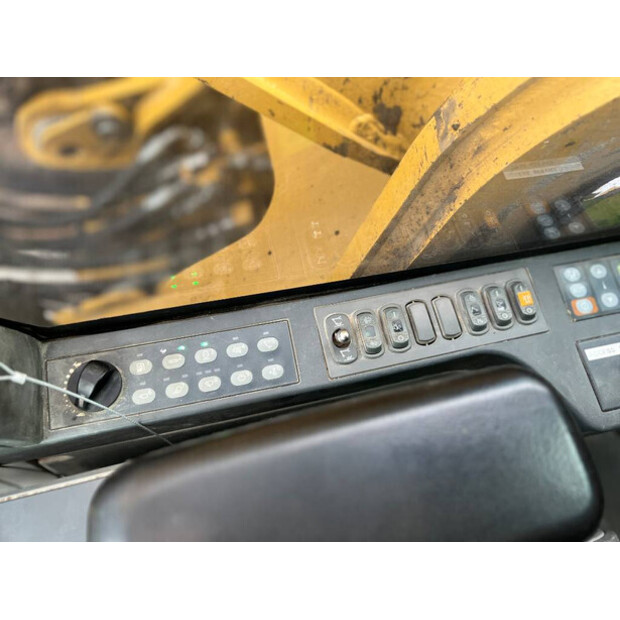 2015 كاتربيلر 352FL-46455441