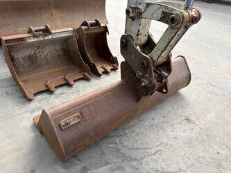 2017-takeuchi-tb230-1440274-46455833