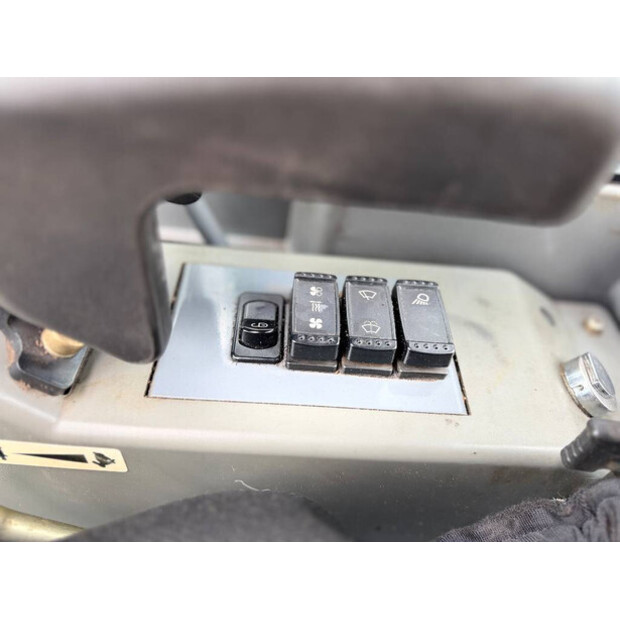 2010 TAKEUCHI TB235-46455892