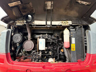 2010-takeuchi-tb235-1440275-46455902