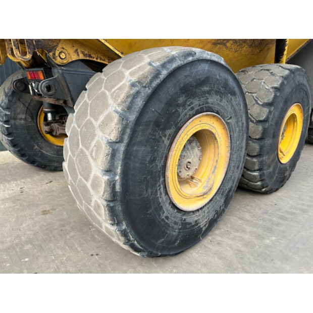 2012 كوماتسو HM400-3-46455988