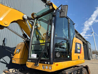 2017-caterpillar-m315f-with-oilquick-46456229