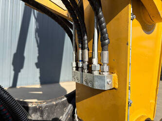 2017-caterpillar-m315f-with-oilquick-46456236