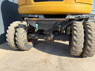 2017-caterpillar-m315f-with-oilquick-46456276