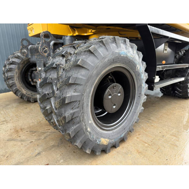 2015 كاتربيلر M318F-46456341