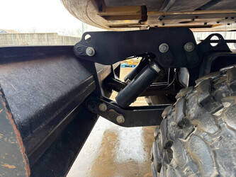 2015-caterpillar-m318f-1440285-46456388