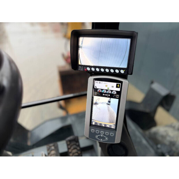 2015 كاتربيلر M318F-46456419