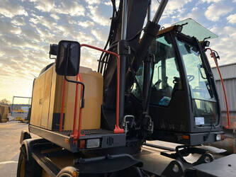 2016-volvo-ewr150e-1440288-46456530