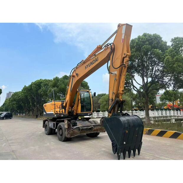 2023 Hyundai R210W-46456995