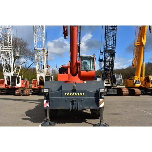 2011 تيريكس A600-46457178