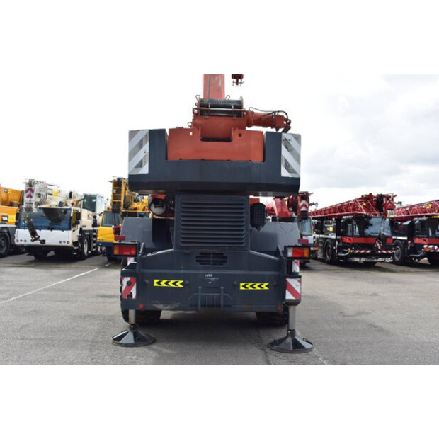 2011 تيريكس A600-46457191