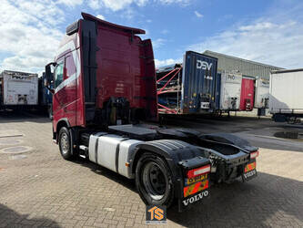 2016-volvo-fh-1440336-46457228