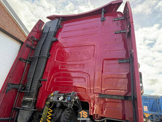 2016-volvo-fh-1440336-46457231