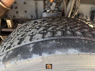 2016-volvo-fh-1440336-46457232