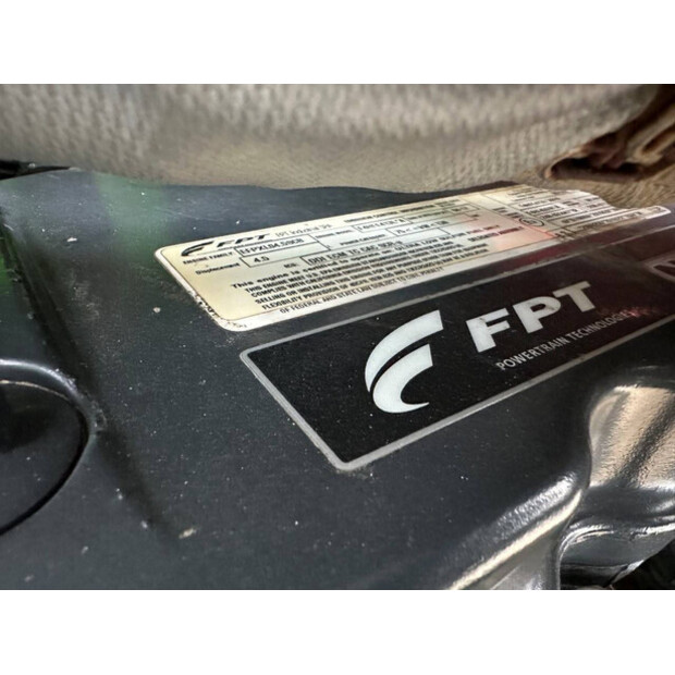 2017 ميرلو P120.10 HM-46457726