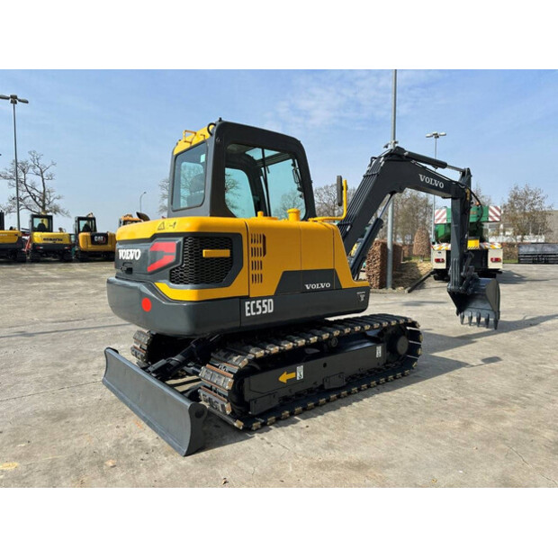 2019 فولفو EC55D-46458144