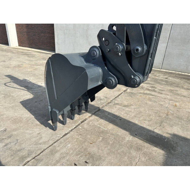 2019 فولفو EC55D-46458148