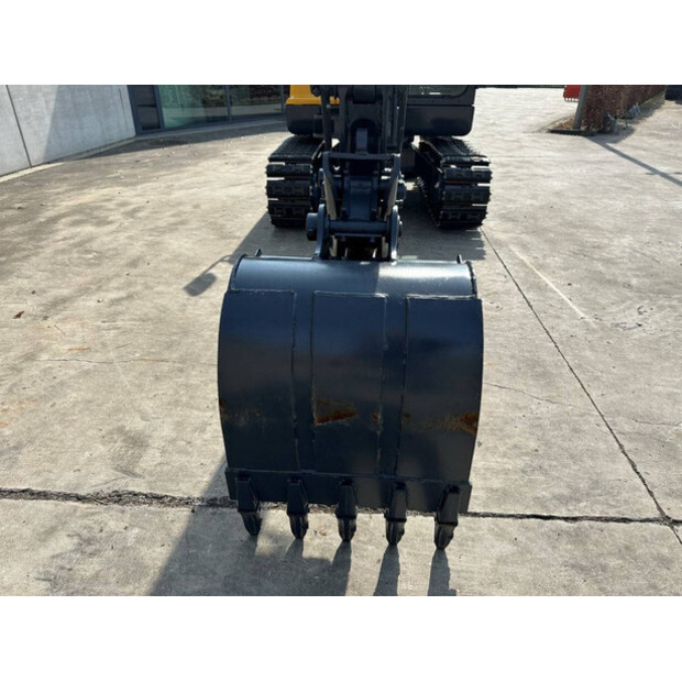 2019 فولفو EC55D-46458149