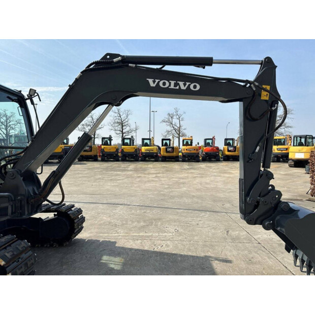 2019 فولفو EC55D-46458154