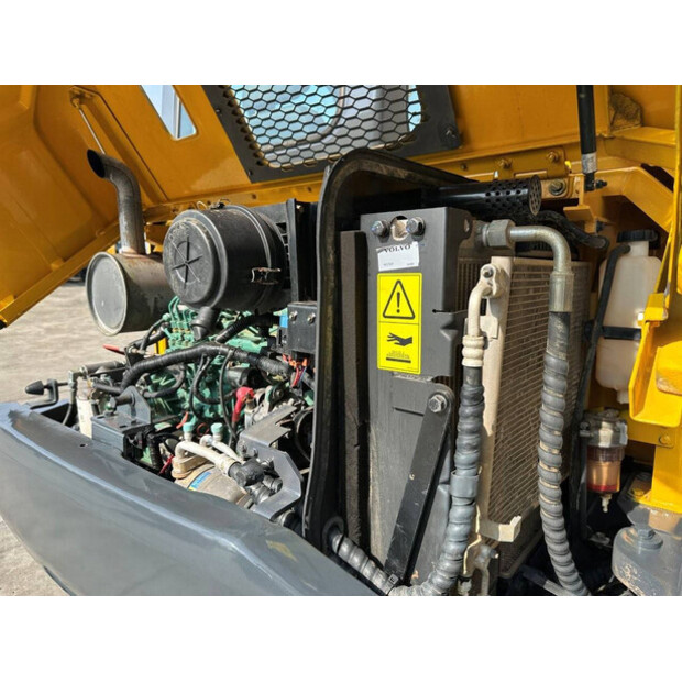 2019 فولفو EC55D-46458170