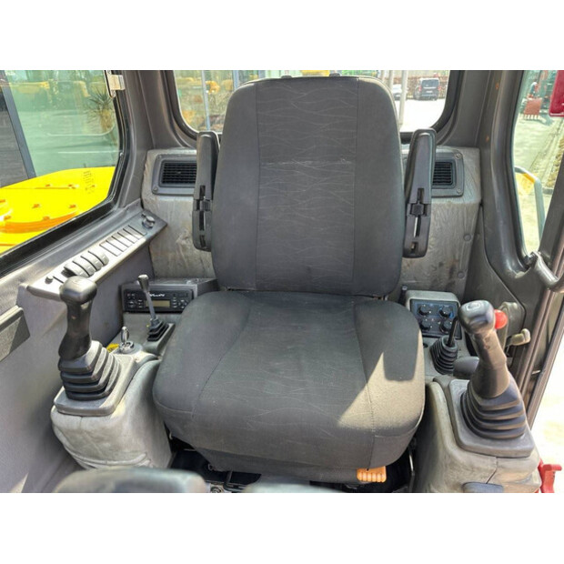 2019 فولفو EC55D-46458178