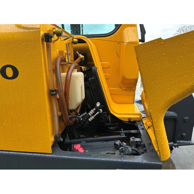 2012 فولفو EC55B-46458211