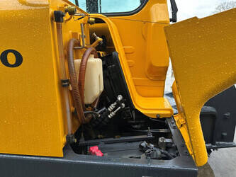 2012-volvo-ec55b-1440355-46458211