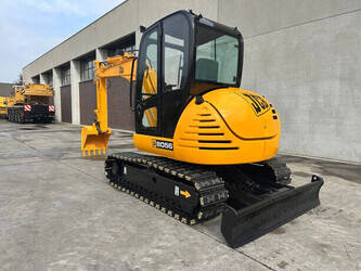 2012-jcb-8056-1440356-46458226