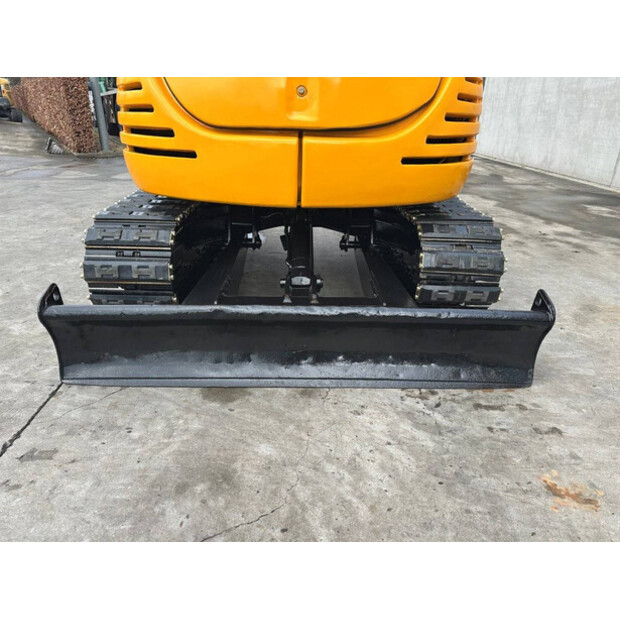 2012 جيه سي بي 8056-46458243