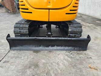 2012-jcb-8056-1440356-46458243