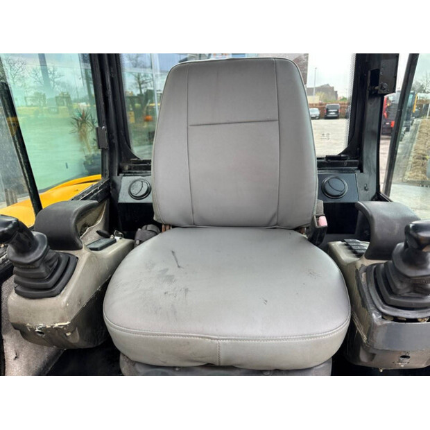 2012 جيه سي بي 8056-46458257