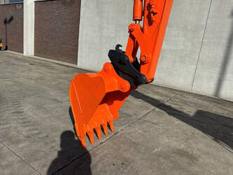 2013-hitachi-zx60usb-3f-1440358-46458309