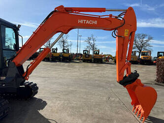 2013-hitachi-zx60usb-3f-1440358-46458315