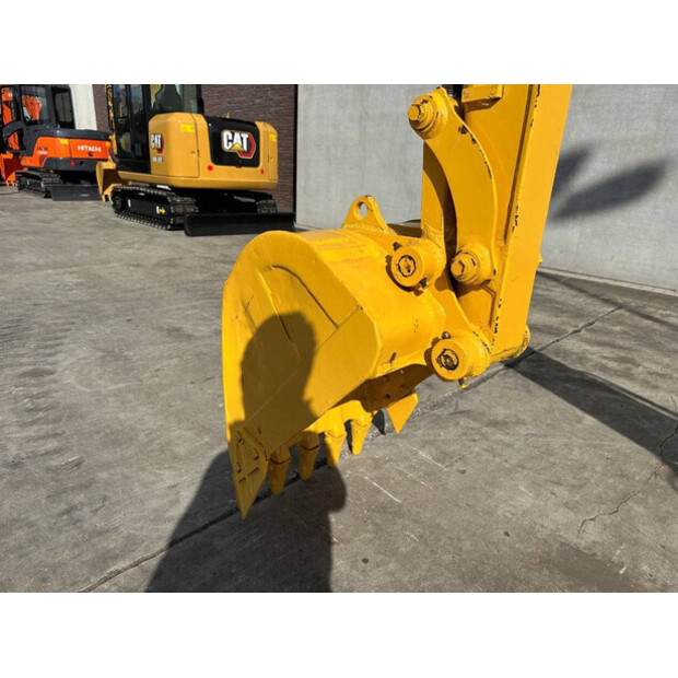 2016 كوماتسو PC56-7-46458349