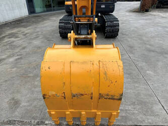 2015-hyundai-r60vs-1440360-46458391