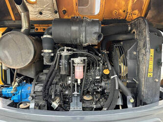 2015-hyundai-r60vs-1440360-46458408