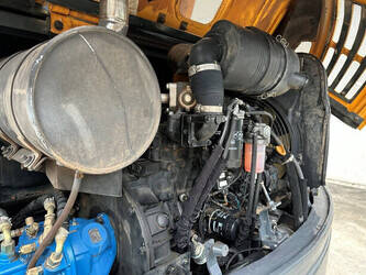 2015-hyundai-r60vs-1440360-46458409