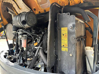 2015-hyundai-r60vs-1440360-46458410