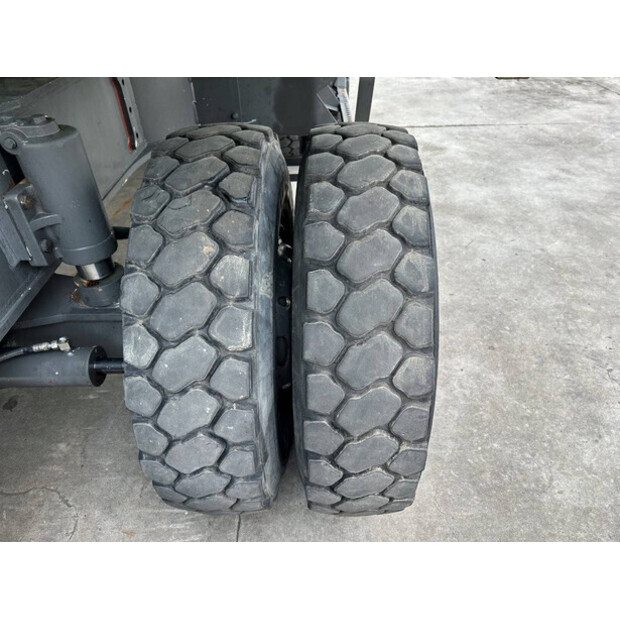 2002 SENNEBOGEN 835M-46458595