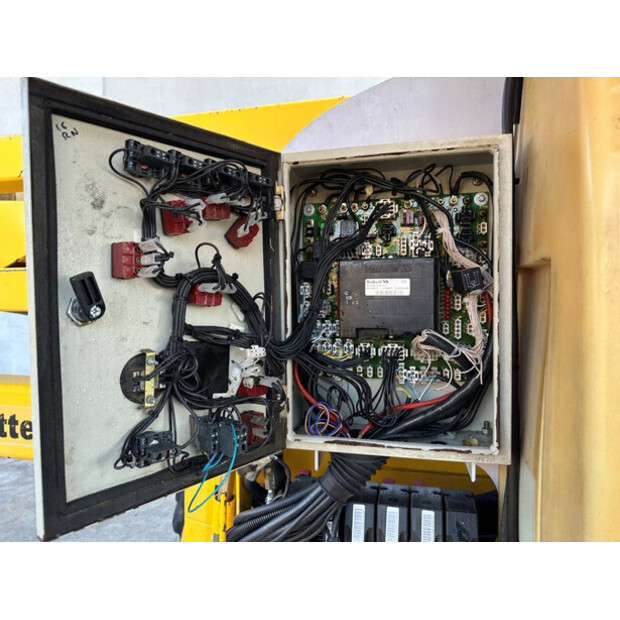 2000 هولوت HA16PX-46458890