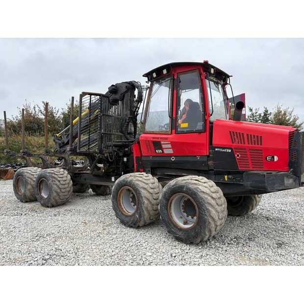 2017 كوماتسو 835-46463388