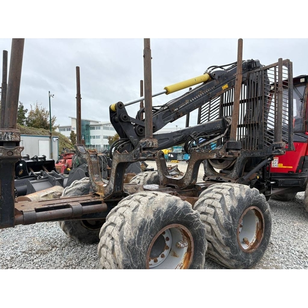 2017 كوماتسو 835-46463395