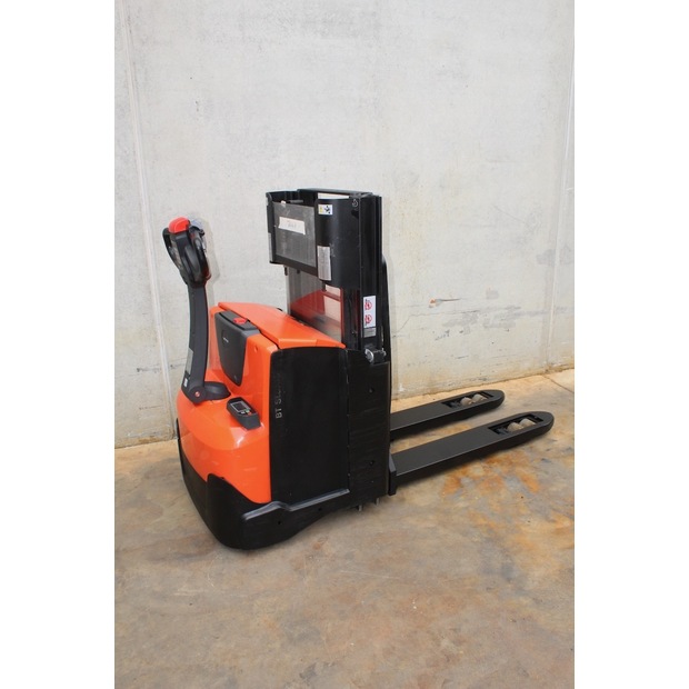 2017 بي تي SWE200D-46468352