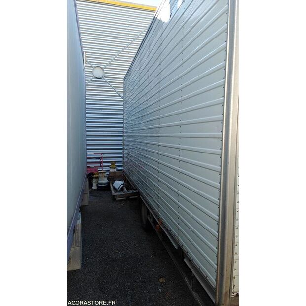 2000 Renault Mascott-46472728