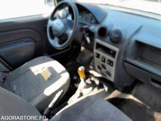 2009-dacia-logan-1440568-46472756