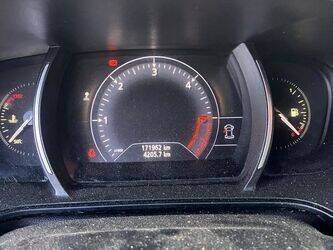 2017-renault-megane-1440572-46472785