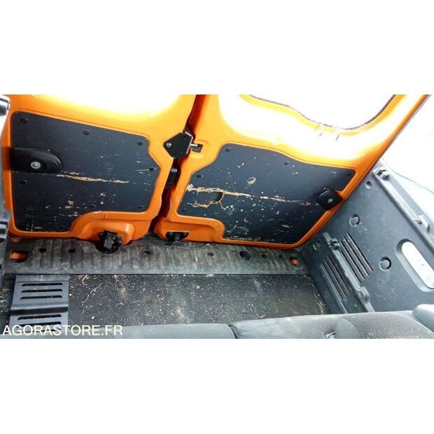 2013 رينو Kangoo-46472795