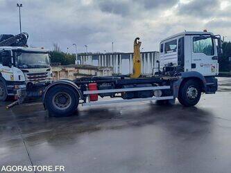 2011-man-19-290-1440574-46472807