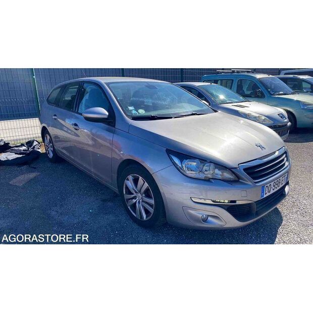 2015 بيجو 308-46472810