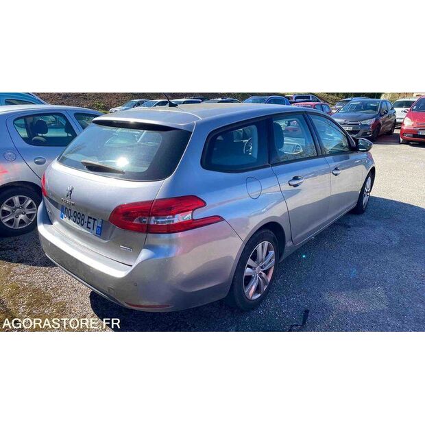 2015 بيجو 308-46472811